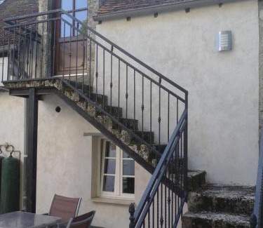 Montaigu-le-Blin Casa | Gite Allier