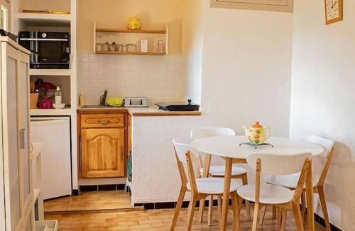 Revest-les-Roches Apartamento | Gite Arrière Pays Niçois