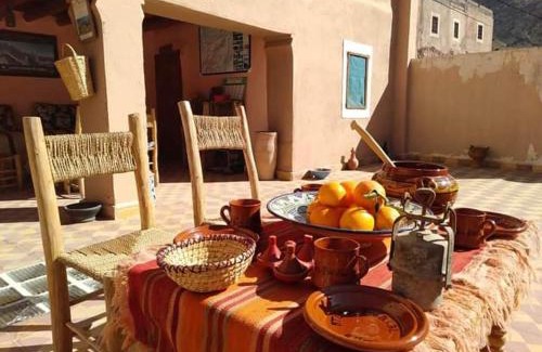 Aroumd Cama Y Desayuno | Gite Atlas Toubkal