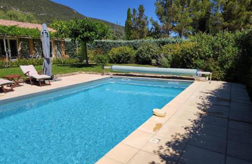 Rustrel Casa | GITE AUX 4 SAISONS DU COLORADO PROVENÇAL - 3 ÉTOILES - Rustrel