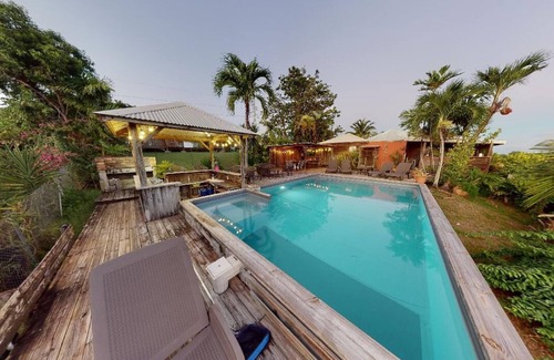 Sainte-Anne Casa | Gîte Baobab 1: Beautiful pool area with panoramic view