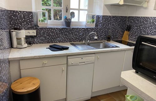 Saint-Evarzec Casa | GITE BIHAN 4 pers avec piscine couverte /chauffée, pétanque (pets welcome)