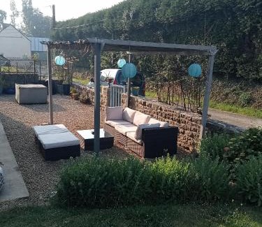 Plumaudan Casa | Gite Bleu Brittany near Dinan