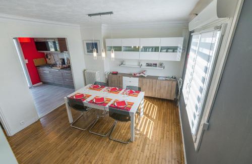 Downtown Casa | gite Brest Au Bout Du Ponton
