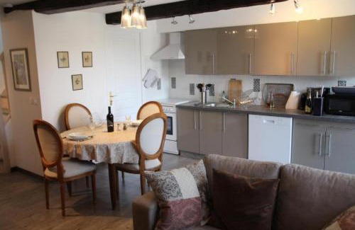 Neant-sur-Yvel Casa | Gite Bretagne Brocéliande piscine