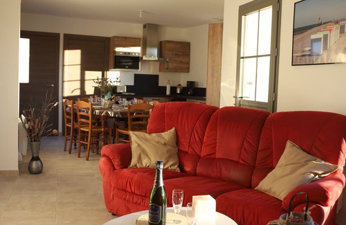 Bouillancourt-en-Sery Cabaña | GITE CHEZ MCIHEL WITH PRIVATE JACUZZI