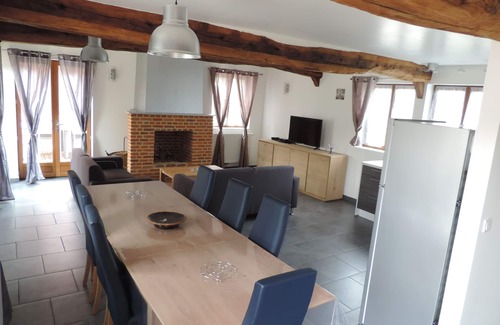 Houdetot Casa | casa rural compuesta de 2 casas con chimenea y sauna