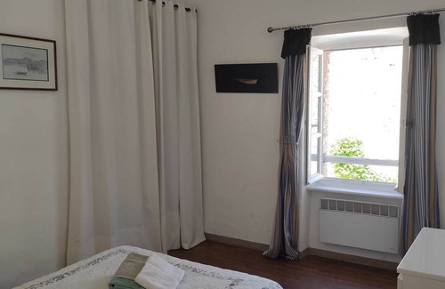 Salleles-Cabardes Otro | Gite Cour: casa familiar para 10 personas