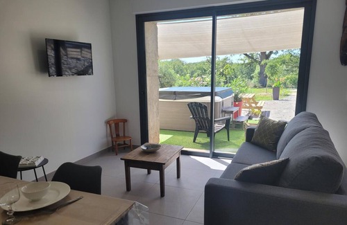 Couzon Cabaña | Gite Couzon, 1 bedroom, 2 persons