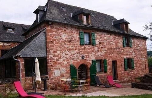 Collonges-la-Rouge Casa | Gîte de Hautefort en Collonges La Rouge a 300m del centro del pueblo South Corrèze