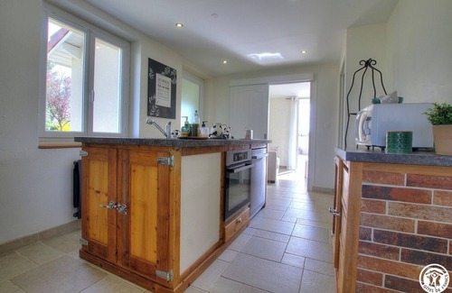 Montrevel-en-Bresse Casa | Gite de L'huppe - Montrevel EN Bresse