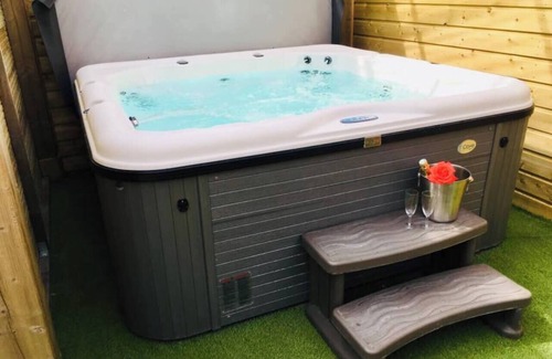 Eu Casa | "Gite de la baigneuse" Eu with Jacuzzi