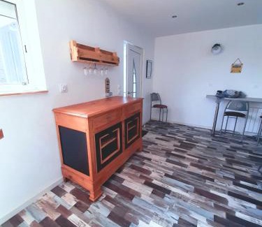 Chambretaud Casa | Gite de la Mariée à 7mn du puy du F0U