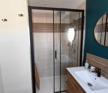 Rodelinghem Casa | Gite de la perle rouge "jacuzzi privatif"
