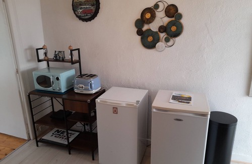 Magnac-Laval Casa | Gîte Déco is a beautiful Townhouse in the historical area of town with parking