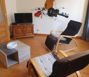 Mirecourt Casa | Gite des luthiers