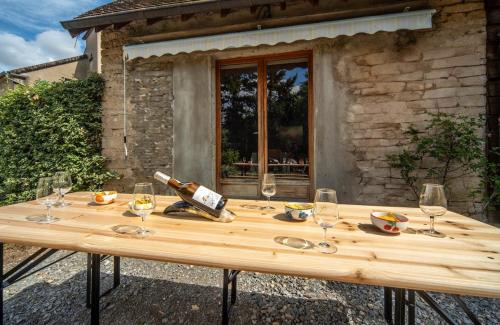 Savigny-sur-Grosne Casa | Gite des Troix Ptites Noix - Family 9 People Garden Games Close to Cluny Vignoble