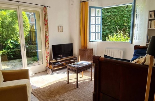 Mauperthuis Cabaña | Gîte du bambou bleu, in the Parisian countryside