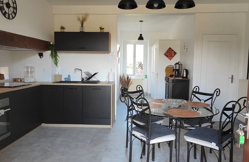 Les Quatre-Routes-du-Lot Casa | Gîte du lac at Le Vignon in Quercy at the gateway to the most beautiful villages in france