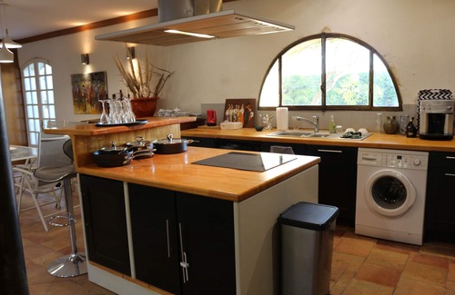 Costieres Casa | Apartamento 160 m en provenzal Mas renovado, seguro, verde, tranquilidad