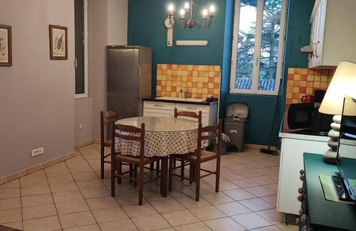 Doulezon Casa | Gite DU Vieux Platane