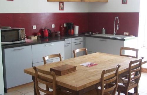 Druyes-les-Belles-Fontaines Casa | Gite en Forterre