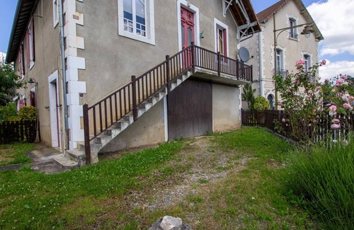 Excideuil Cabaña | Gite Excideuil, 6 bedrooms, 11 persons
