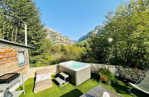 Le Bar-sur-Loup Apartamento | Apartamento-Firma-Habitación con desagüe-Vista a la Montana-Meublé Tourisme 3*