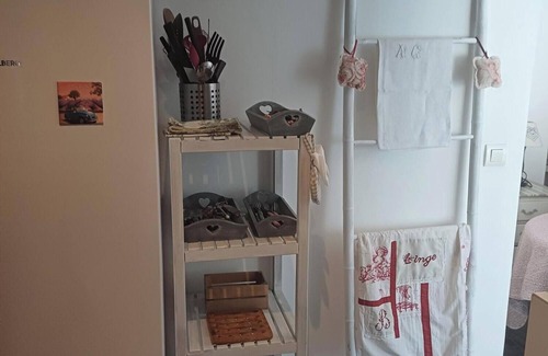 Saint-Saturnin-les-Avignon Casa | Gite " Au fond du jardin"