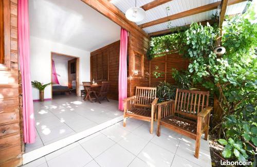 Pointe-Noire Apartamento | Gite Fuchsia