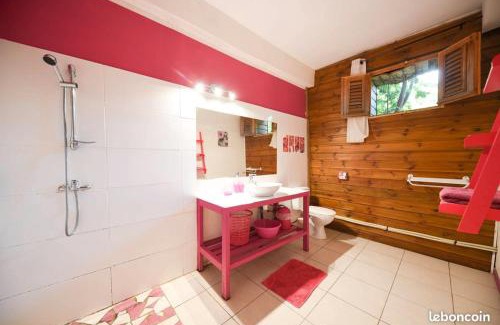 Pointe-Noire Apartamento | Gite Fuchsia
