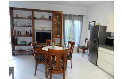 Laree Cabaña | Gîte 'Gite Isis' with Private Terrace, Shared Garden and Wi-Fi