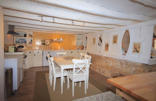 Castels et Bezenac Cabaña | Casa rural y piscina climatizada, Wi-Fi, impresionantes vistas orientadas al sur del valle de Dordoña