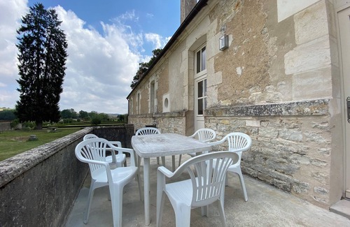 Accolay Casa | Gite in a historic monument. Ideal for recharging your batteries in Burgundy.