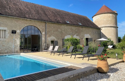 Accolay Casa | Gite in a historic monument. Ideal for recharging your batteries in Burgundy.