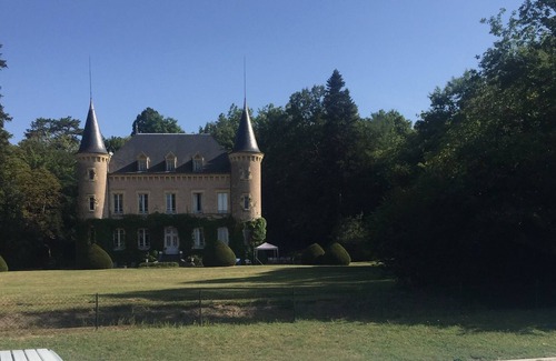 Le Donjon Casa | Gite in Château Grounds