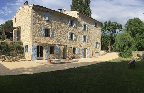 Forcalquier Casa | Gite in old mill with private swimming pool