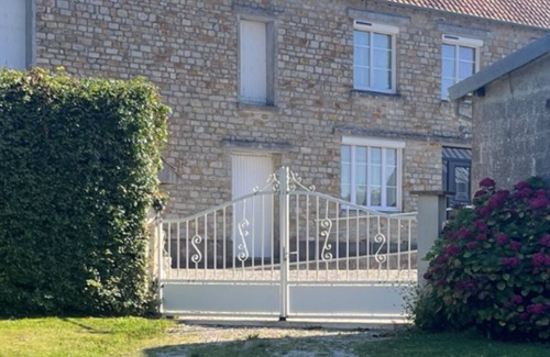Montsenelle Casa | Casa rural en "la ciudad"