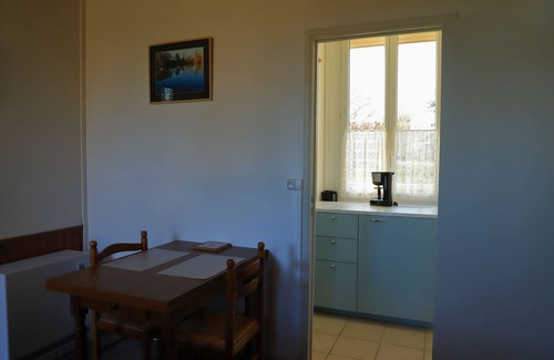 Ouzouer-sur-Trezee Apartamento | Gite in the Loiret, near the Loire, on the banks of the Briare canal.