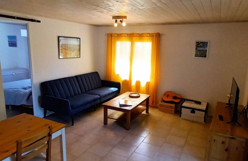 Besse-sur-Issole Casa | Gîte in the heart of nature and in absolute calm for couples (+ possibly young children)