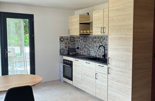 Graveson Casa | Gîte in the Provencal countryside. Heated swimming pool.