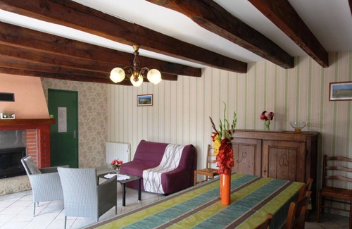 Isigny-le-Buat Casa | Casa rural Isigny-le-Buat, 2 dormitorios, 5 personas