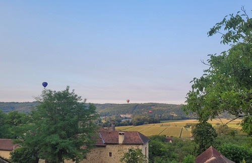 Bezenac Chalet De Esquí | Gîte l'Hirondelle with private Spa