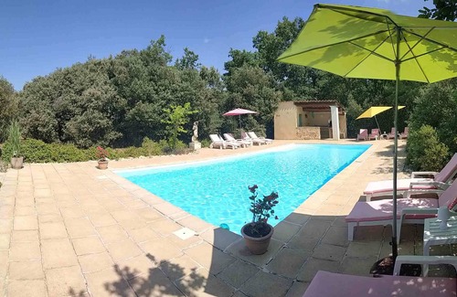 Regusse Cabaña | Gîte l'olivier in the heart of the verdon, 15 minutes from the lower gorges and 30 minutes from the lakes.