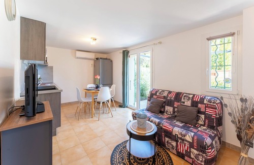 Vaison-la-Romaine Cabaña | Casa rural 'L'oustaou Du Clos' con piscina compartida, Wi-Fi y aire acondicionado