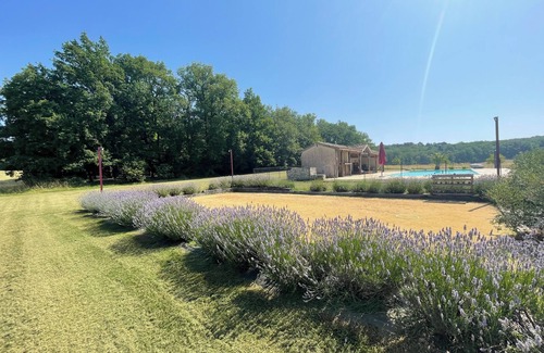 Saint-Eutrope-de-Born Apartamento | "Gîte la Bergerie" near the Bastide of Monflanquin and the Dordogne river