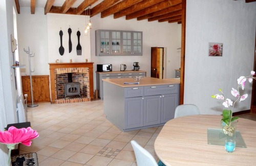 Mosnes Casa | GITE LA BELLE AVENTURE MOSNES + PMR ACCESS