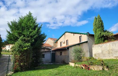 Albigny-sur-Saone Apartamento | Gite la ferme des maraîchers