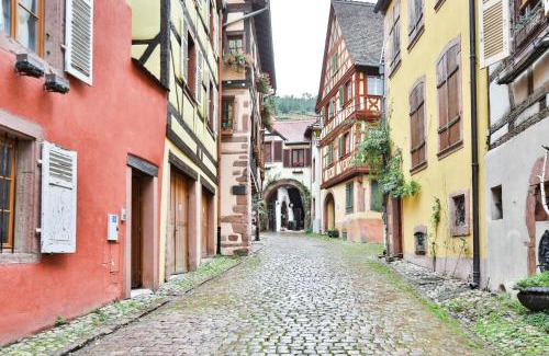 Kaysersberg-Vignoble Apartamento | Gite "La Maison Jaune" à Kaysersberg avec garage