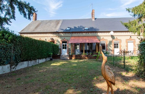Lorris Casa | Gite "la p'tite étape" close to all amenities